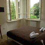بيت شباب Casa Buri فيرونا