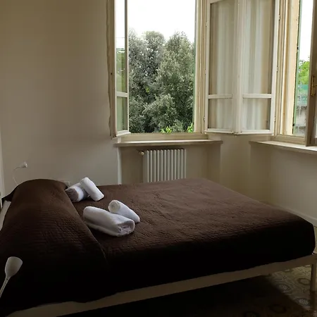 אכסניה Casa Buri *